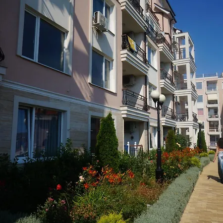 Apartamento Dom-el Real Rodina 1