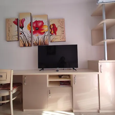 Dom-el Real Rodina 1 * سفيتي فلاس